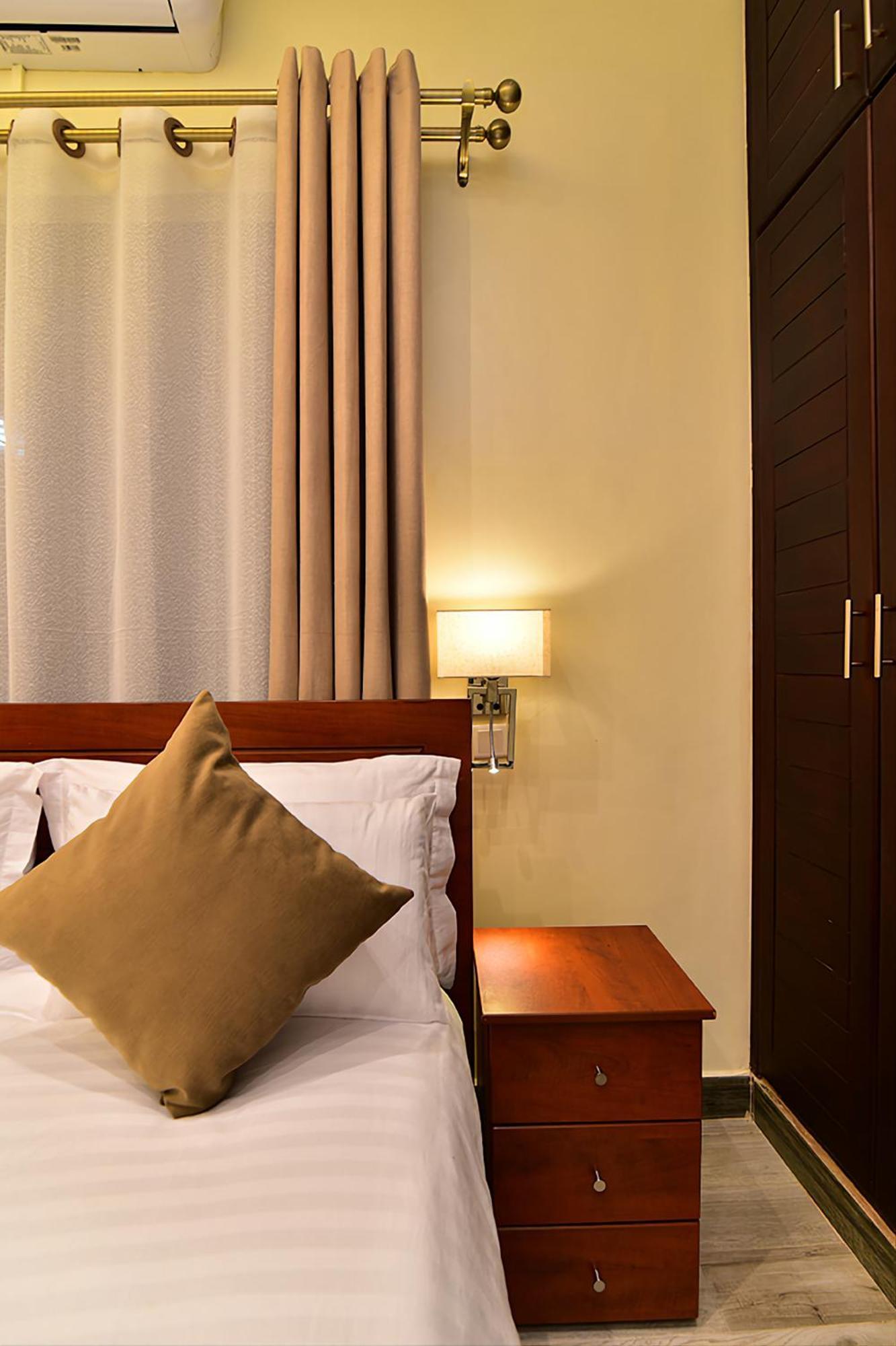 Entebbe Stay Apart-Hotel Esterno foto