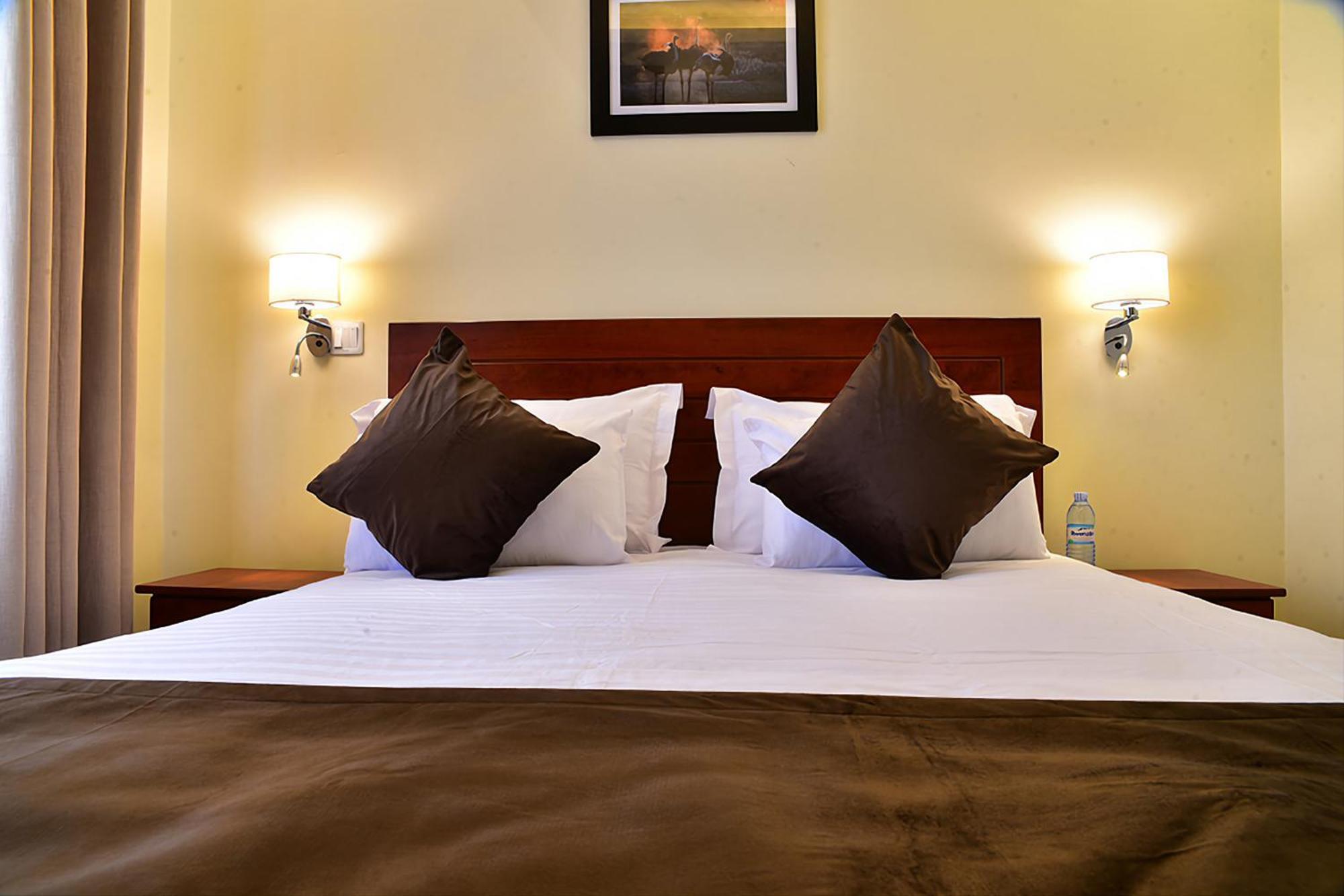 Entebbe Stay Apart-Hotel Esterno foto